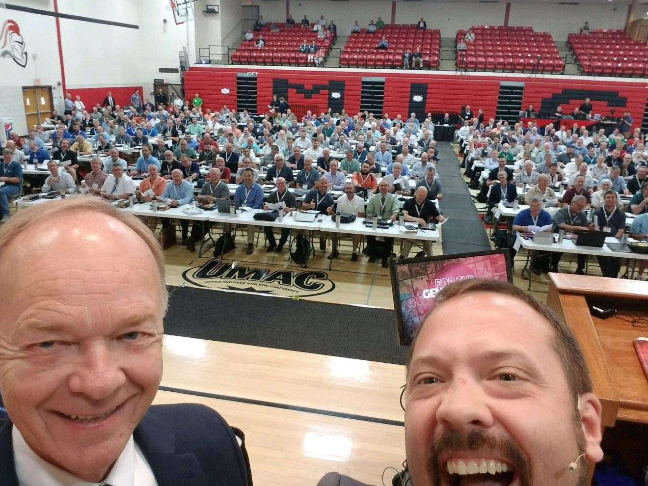 Schwartz, convention selfie