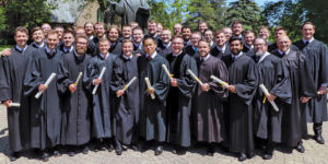 Read more about the article 2023 Wisconsin Lutheran Seminary graduates