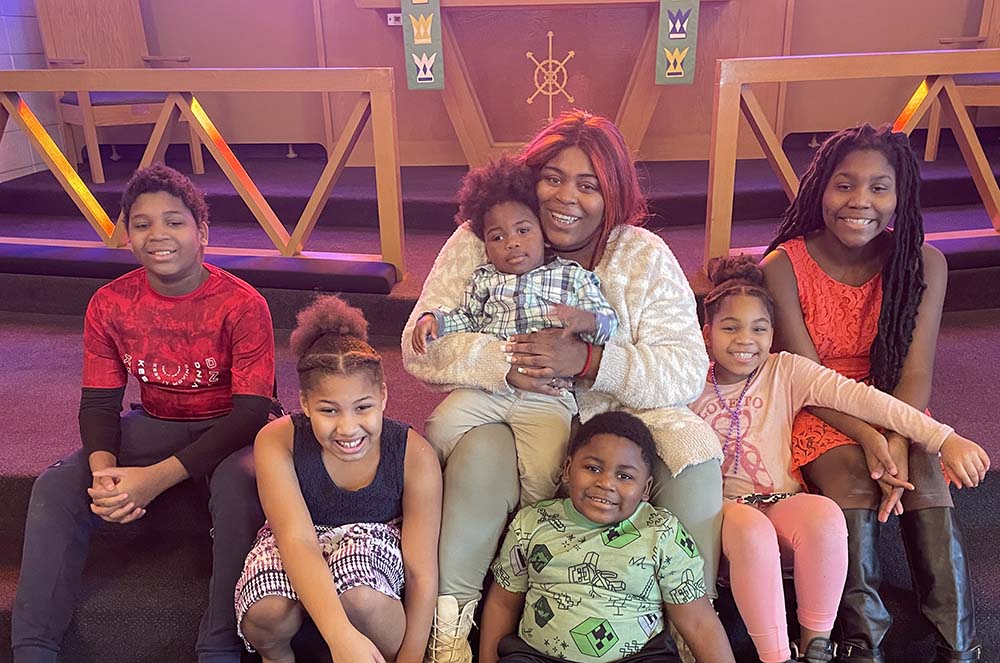 Joann Hogan and her children at Fairview, Milwaukee, Wis.