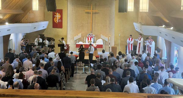 Arizona-California District held its opening worship service at Emmanuel, Tempe, Ariz